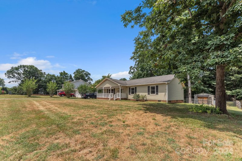 Property image 3 at 3606 Baywoods Court, Gastonia, NC 28056