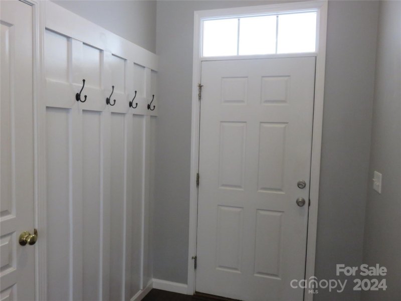 Property image 3 at 8276 Chatham Oaks Drive, Concord, NC 28027