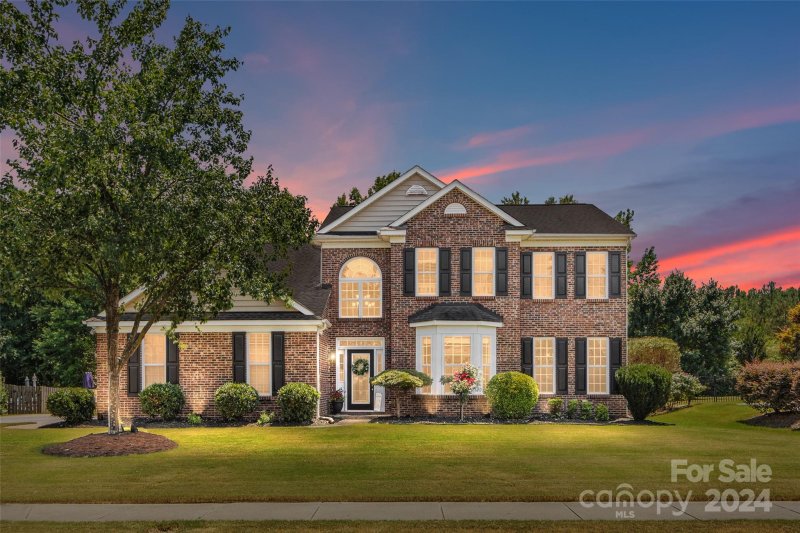 Property image 2 at 806 Springwood Drive, Waxhaw, NC 28173