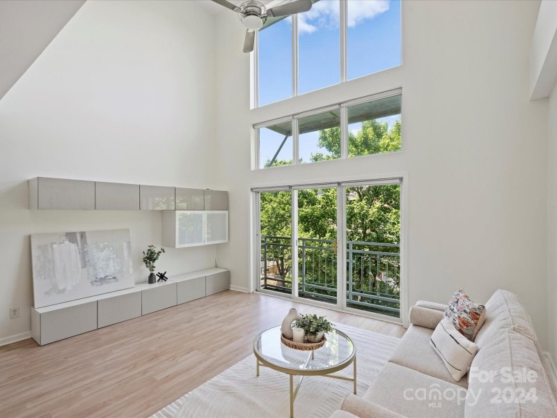 Property image 2 at 643 Raphael Place, Charlotte, NC 28205