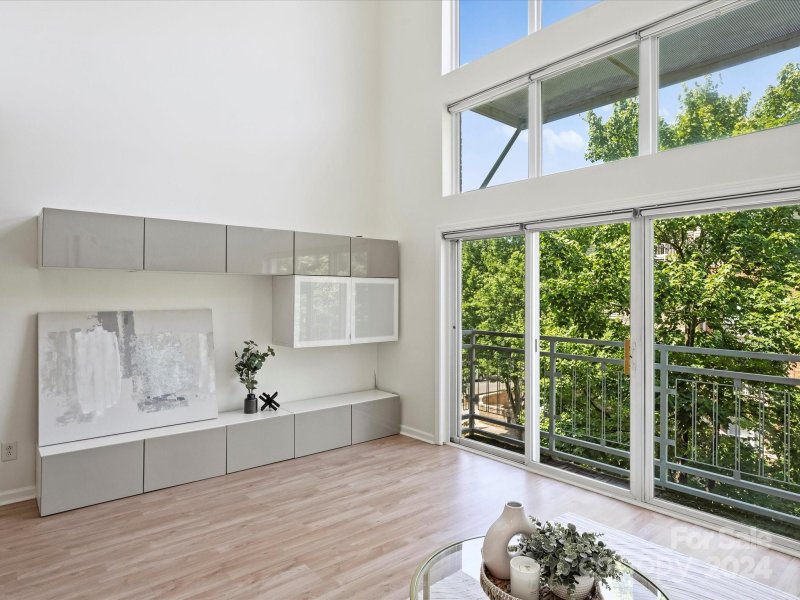 Property image 3 at 643 Raphael Place, Charlotte, NC 28205