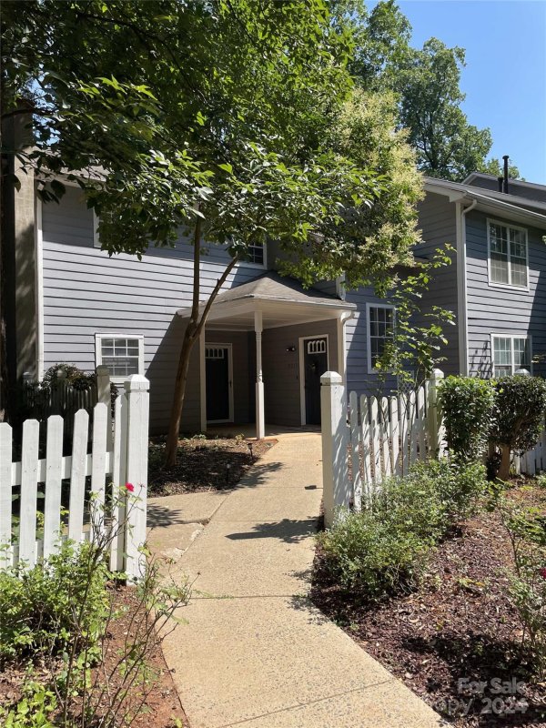 6008 Winged Elm Court