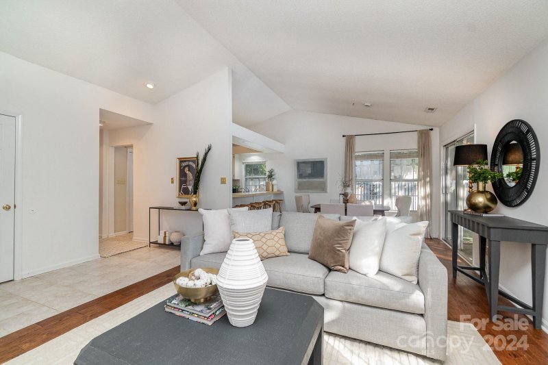 Property image 4 at 2732 Tiergarten Lane, Charlotte, NC 28210