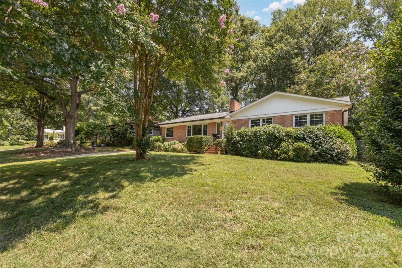 Property image 2 at 1820 Lansdale Drive, Charlotte, NC 28205
