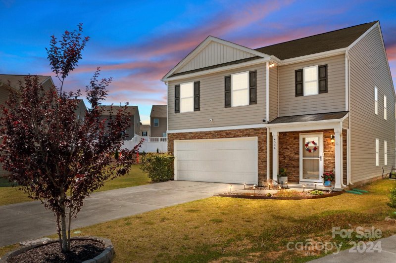 Property image 3 at 4304 Long Arrow Drive, Concord, NC 28025