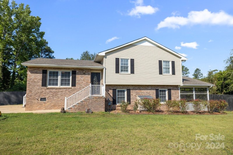 3153 Hilton Road