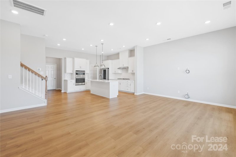 Property image 3 at 9161 Harwen Lane, Charlotte, NC 28215