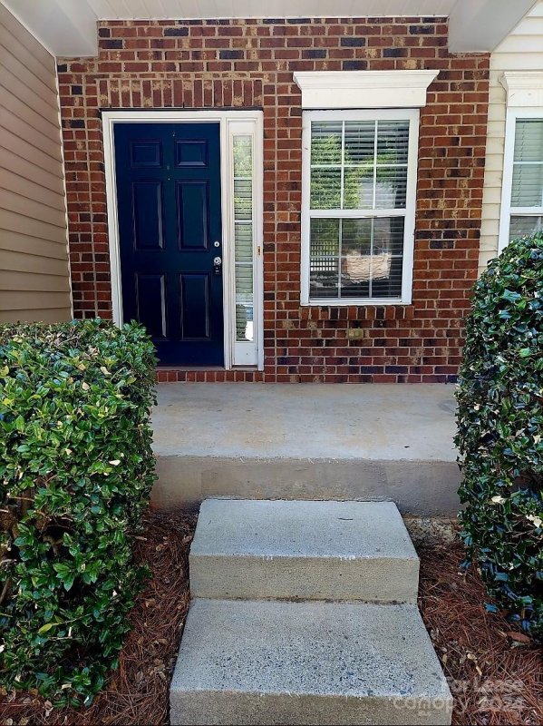 Property image 2 at 5710 Bent Creek Circle, Charlotte, NC 28227