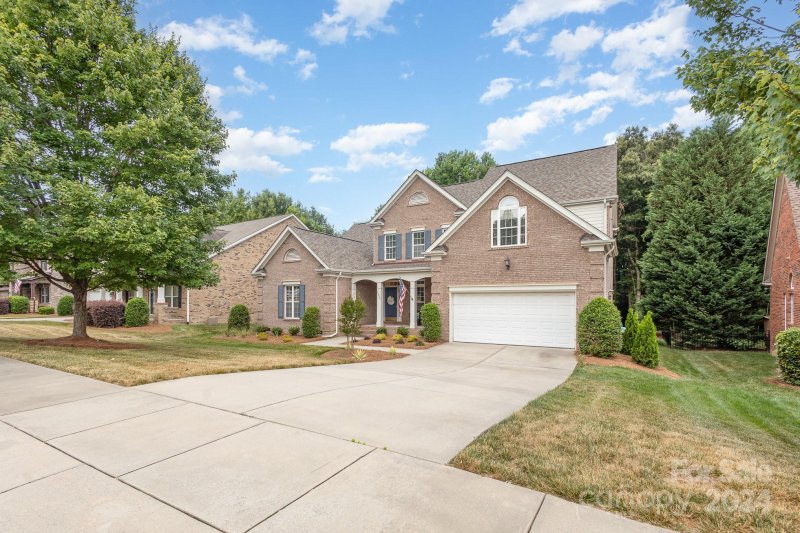 Property image 2 at 3535 Savannah Hills Drive, Matthews, NC 28105