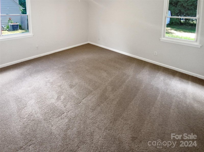 Property image 3 at 11811 Larkridge Court, Charlotte, NC 28226