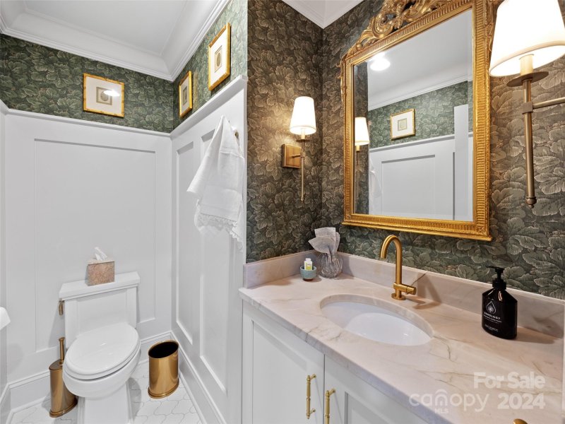 Property image 4 at 468 Crowfields Drive, Asheville, NC 28803