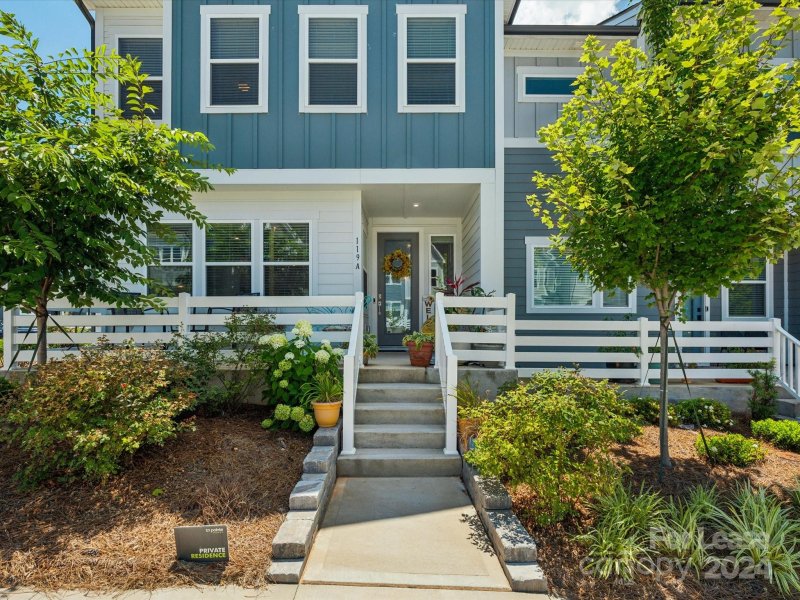 Property image 2 at 119 Berkeley Avenue, Mooresville, NC 28117