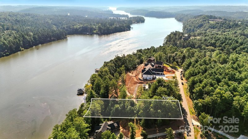 Waterside, Valdese Community