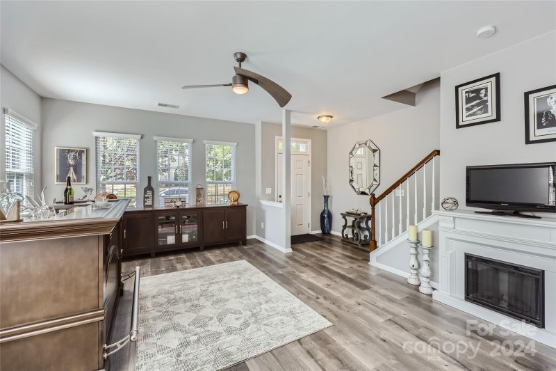 Property image 4 at 19002 Lake Breeze Drive, Cornelius, NC 28031