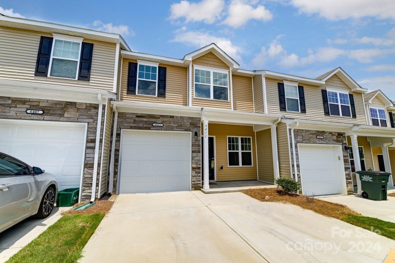 Property image 3 at 6411 Revolutionary Trail, Charlotte, NC 28217