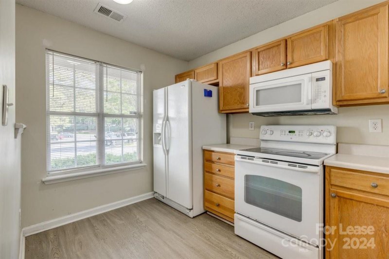 Property image 3 at 1809 Birch Heights Court, Charlotte, NC 28213