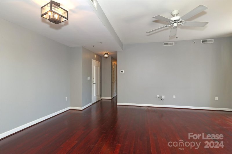 Property image 5 at 718 W Trade Street, Charlotte, NC 28202