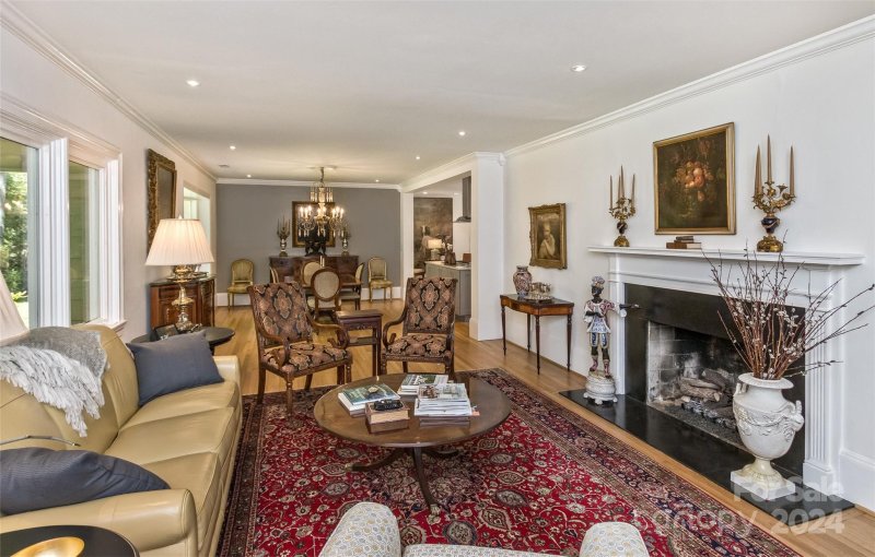 Property image 4 at 1 Hilltop Road, Asheville, NC 28803