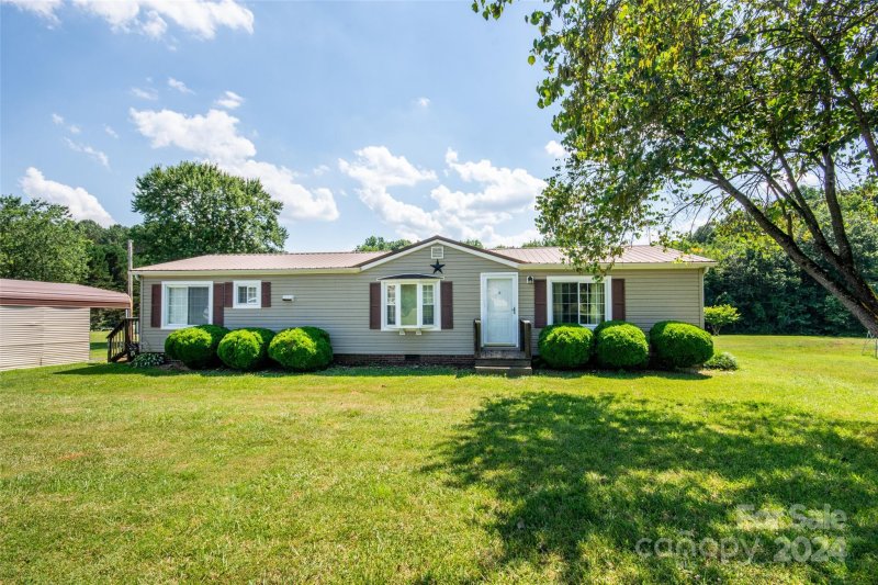 385 Deerchase Circle