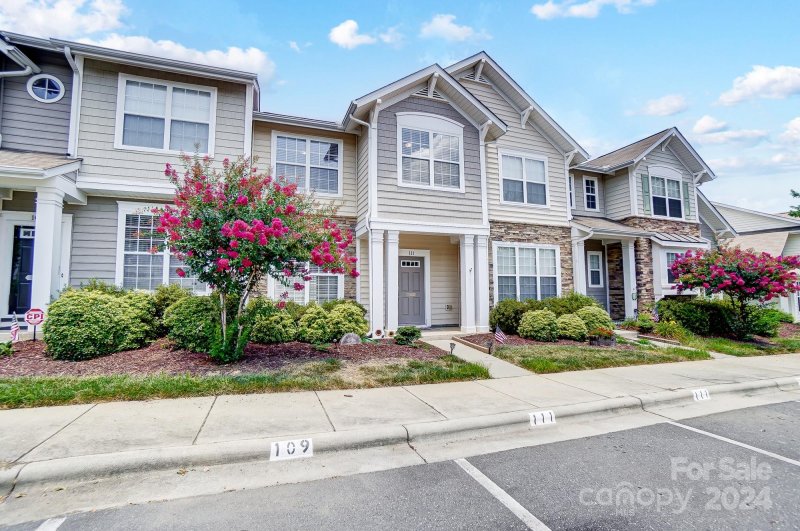 Property image 3 at 111 Chimney Rock Lane, Fort Mill, SC 29708