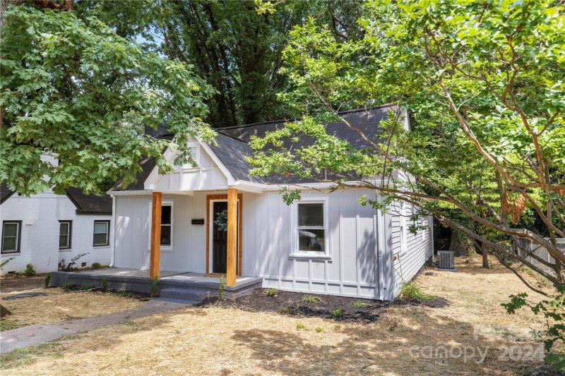 Property image 4 at 2932 Parkway Avenue, Charlotte, NC 28208