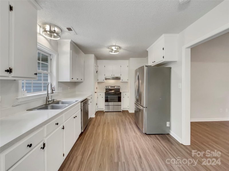 Property image 3 at 1208 Courtney Cove Court, Gastonia, NC 28052