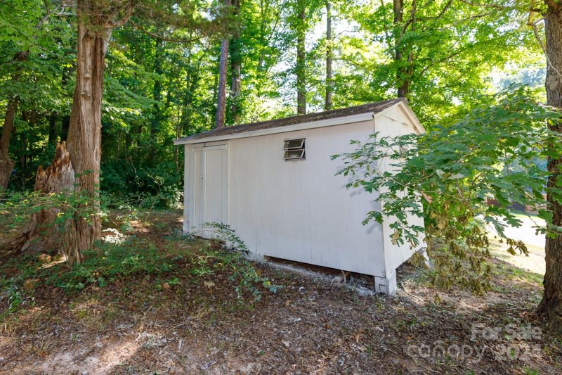 Property image 2 at 113 Valley Road, York, SC 29745