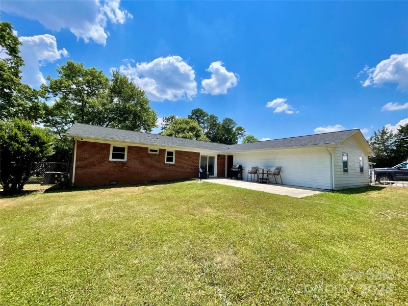 Property image 4 at 113 Greendale Drive, Mount Holly, NC 28120