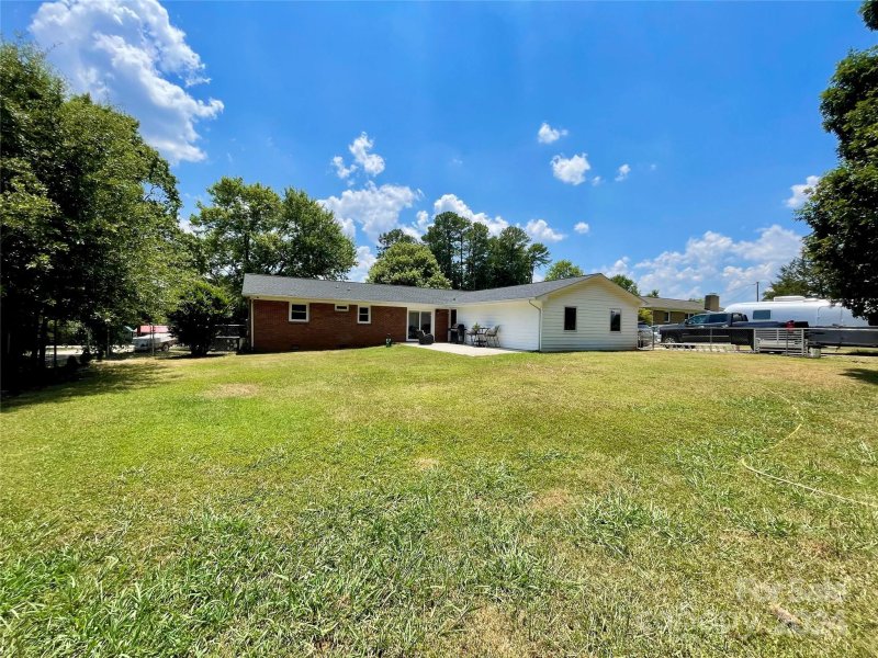 Property image 5 at 113 Greendale Drive, Mount Holly, NC 28120