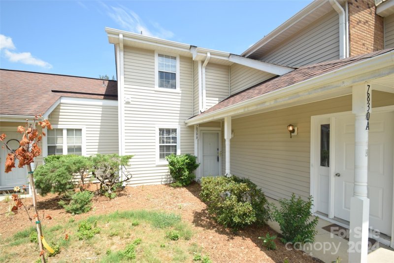 Property image 2 at 7830 Davinci Lane, Charlotte, NC 28226