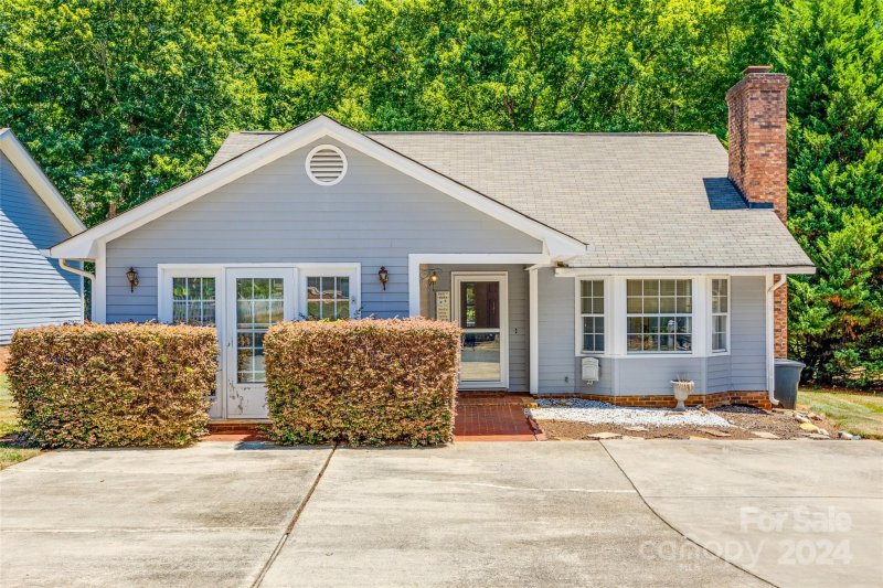 2918 Cherry Blossom Court