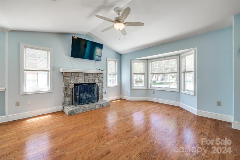 Property image 5 at 2918 Cherry Blossom Court, Fort Mill, SC 29715
