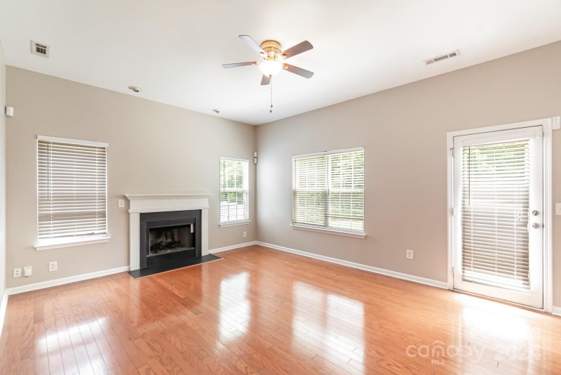 Property image 4 at 1316 Kersey Glen Lane, Charlotte, NC 28216