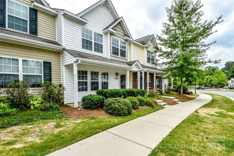 Property image 2 at 150 Limerick Road, Mooresville, NC 28115