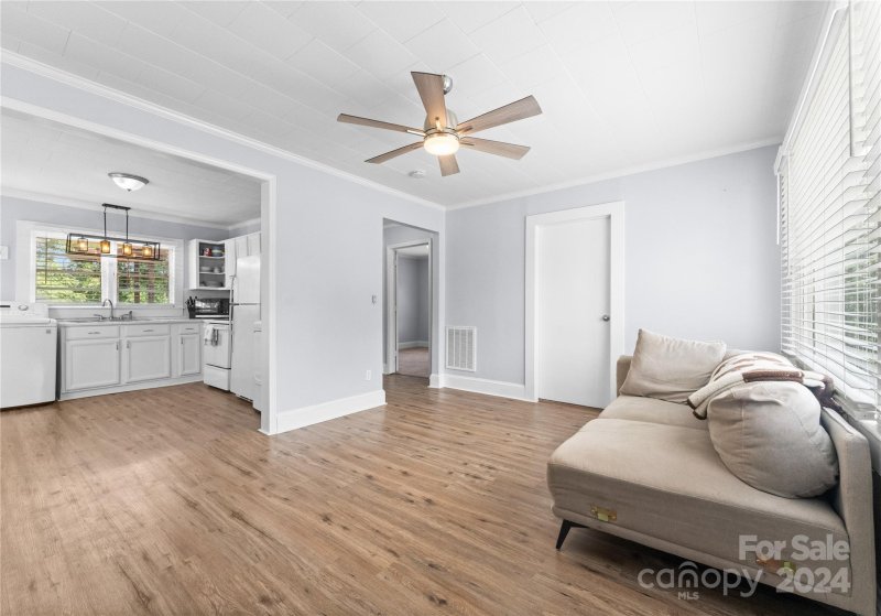 Property image 2 at 418 Park Avenue, Gastonia, NC 28054