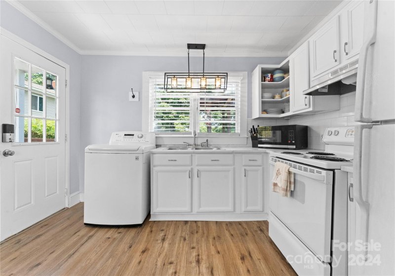 Property image 4 at 418 Park Avenue, Gastonia, NC 28054