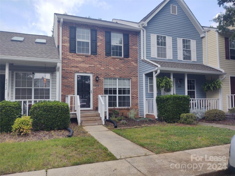 8250 Circle Tree Lane