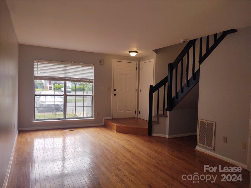 Property image 3 at 8250 Circle Tree Lane, Charlotte, NC 28277