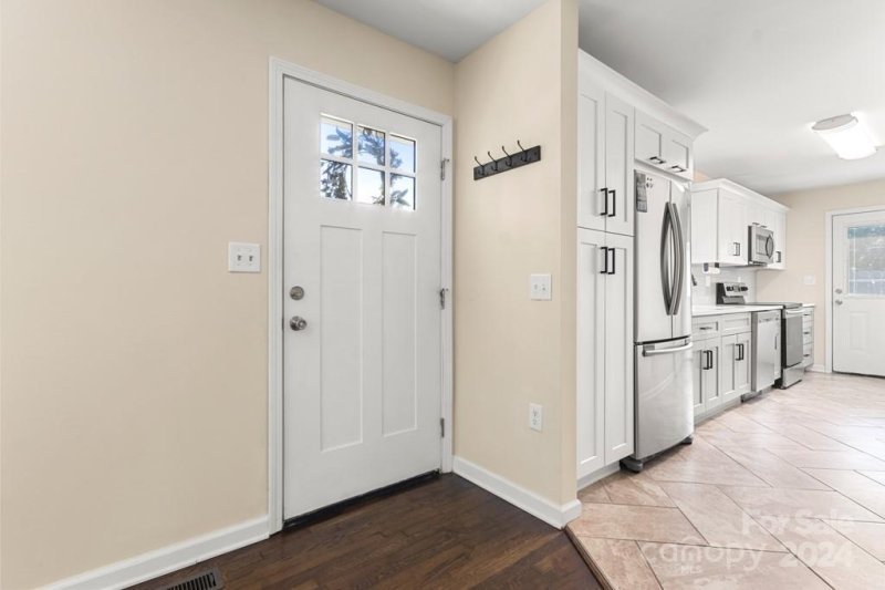 Property image 4 at 314 Flat Rock Street, Clover, SC 29710