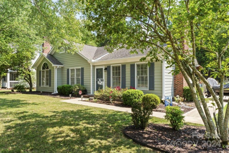Property image 2 at 13919 Wild Heather Court, Charlotte, NC 28273