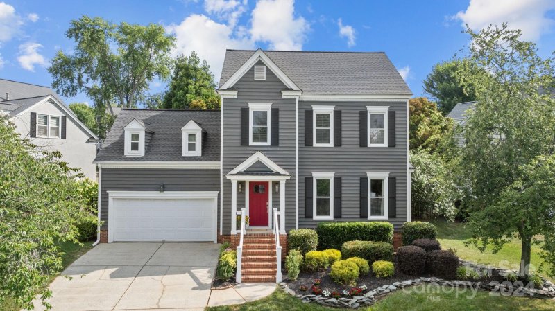 Property image 2 at 3523 Selwyn Farms Lane, Charlotte, NC 28209