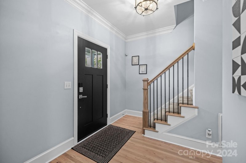 Property image 3 at 3523 Selwyn Farms Lane, Charlotte, NC 28209