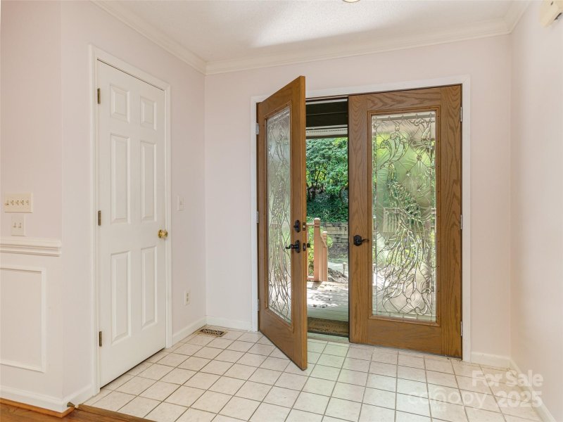 Property image 4 of 204 Greenleaf Drive in Kenmure, Flat Rock, NC 28731