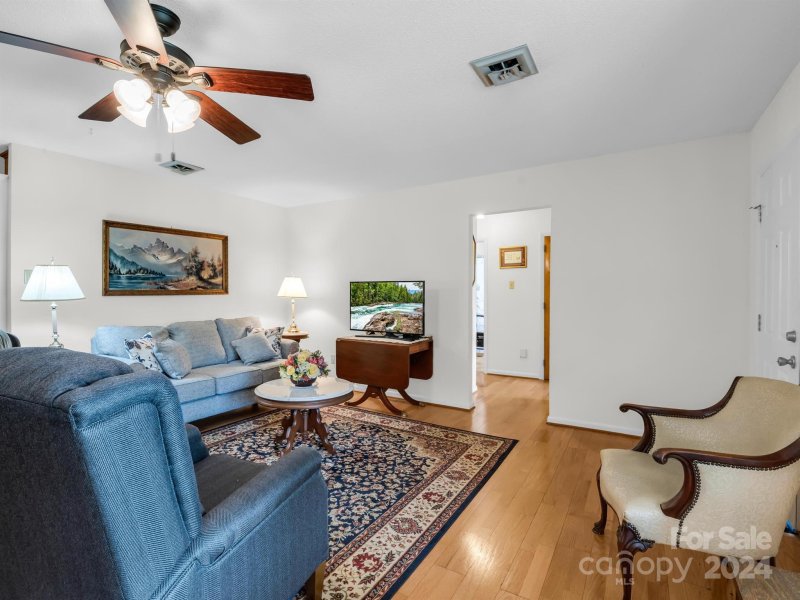 Property image 2 at 177 Eastwood Village Drive, Bostic, NC 28018