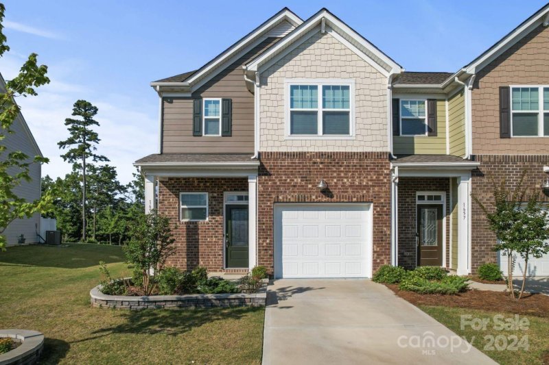 Property image 4 at 1655 Corwin Bend Road, Tega Cay, SC 29708