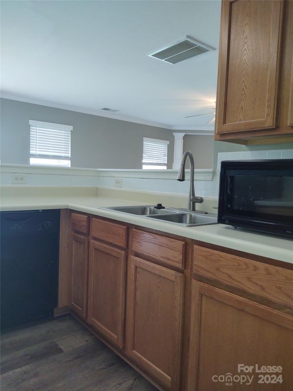 Property image 4 at 7302 Woodbourne Lane, Charlotte, NC 28273