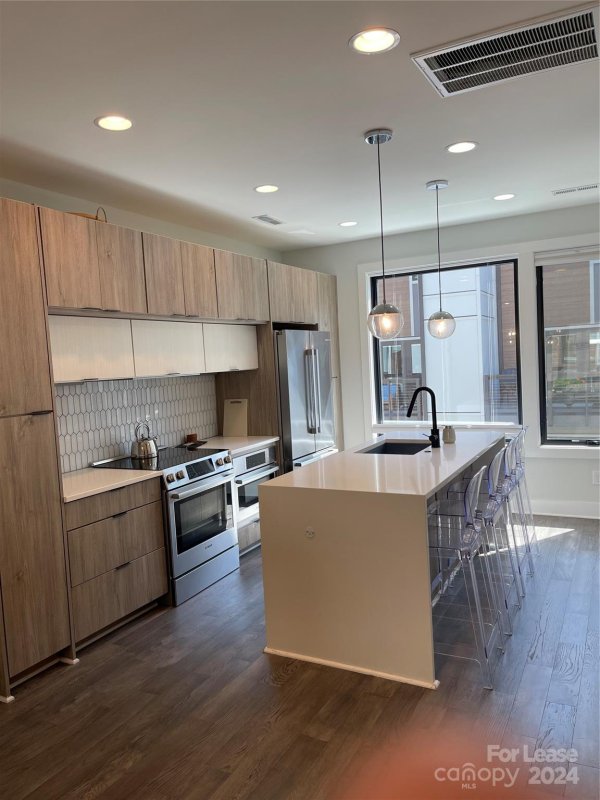 Property image 5 at 1210 Minter Place, Charlotte, NC 28203