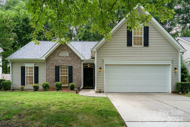 8025 Bella Vista Court