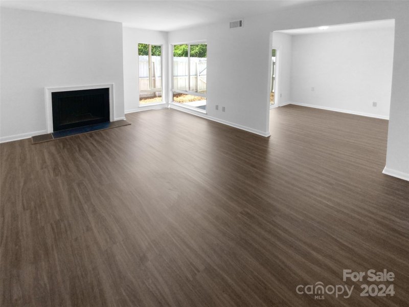 Property image 2 at 7840 Hummingbird Lane, Charlotte, NC 28212