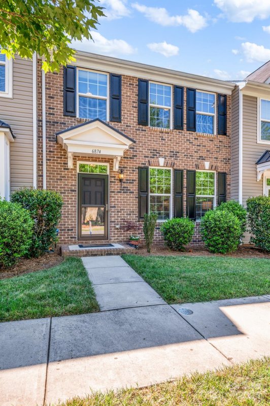 Property image 2 at 6874 Colonial Garden Drive, Huntersville, NC 28078